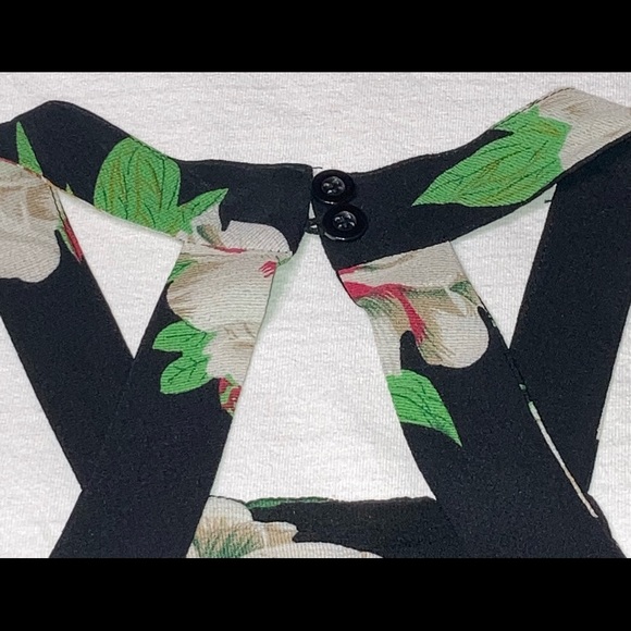 Sleeveless Summer Dress - Picture 4 of 8